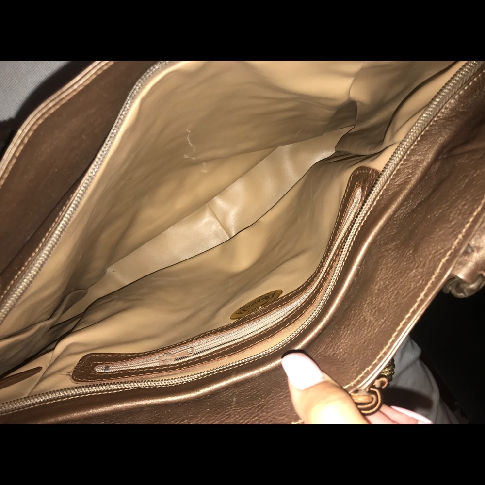 Purse - Picture 2 of 3